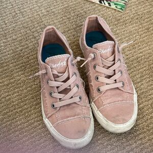 Blowfish Women's Dusty Pink Canvas Sneakers